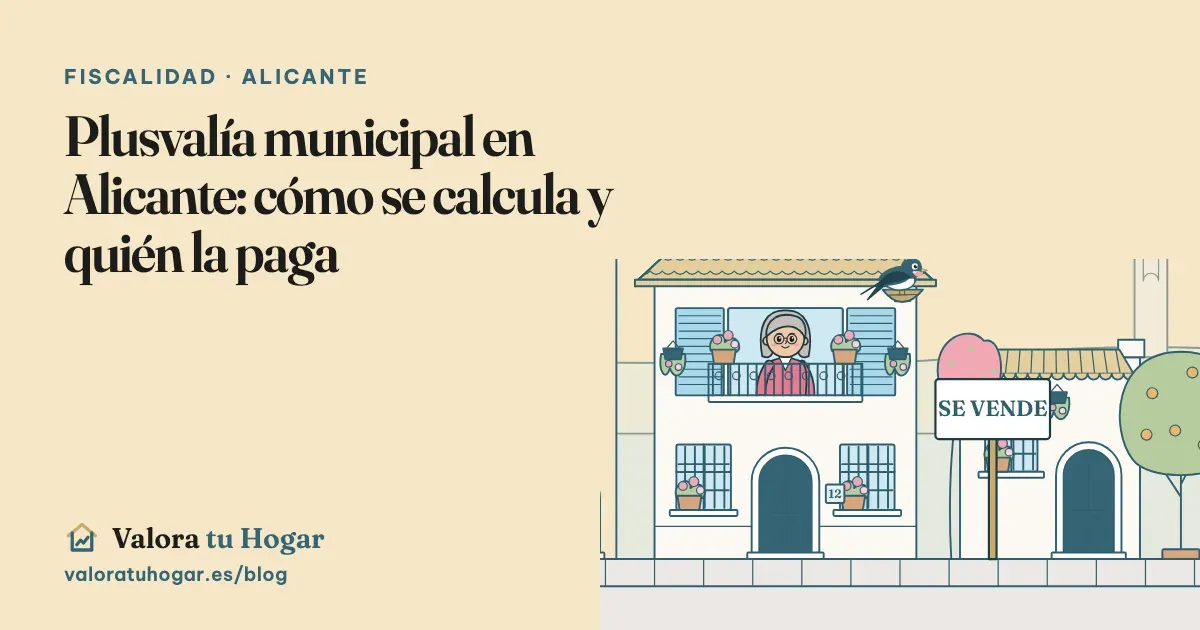 Ilustración de una casa con el cartel de Se vende en una calle de barrio y Vera, la golondrina de Valora tu Hogar, en su nido bajo el tejado